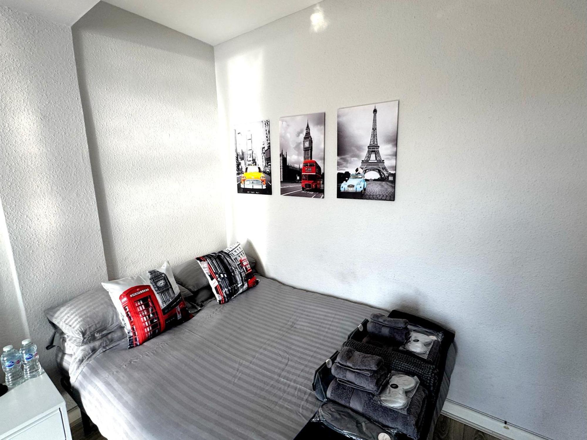 Appartamento Brixton Hill Retreat Modern And Cosy Londra Esterno foto